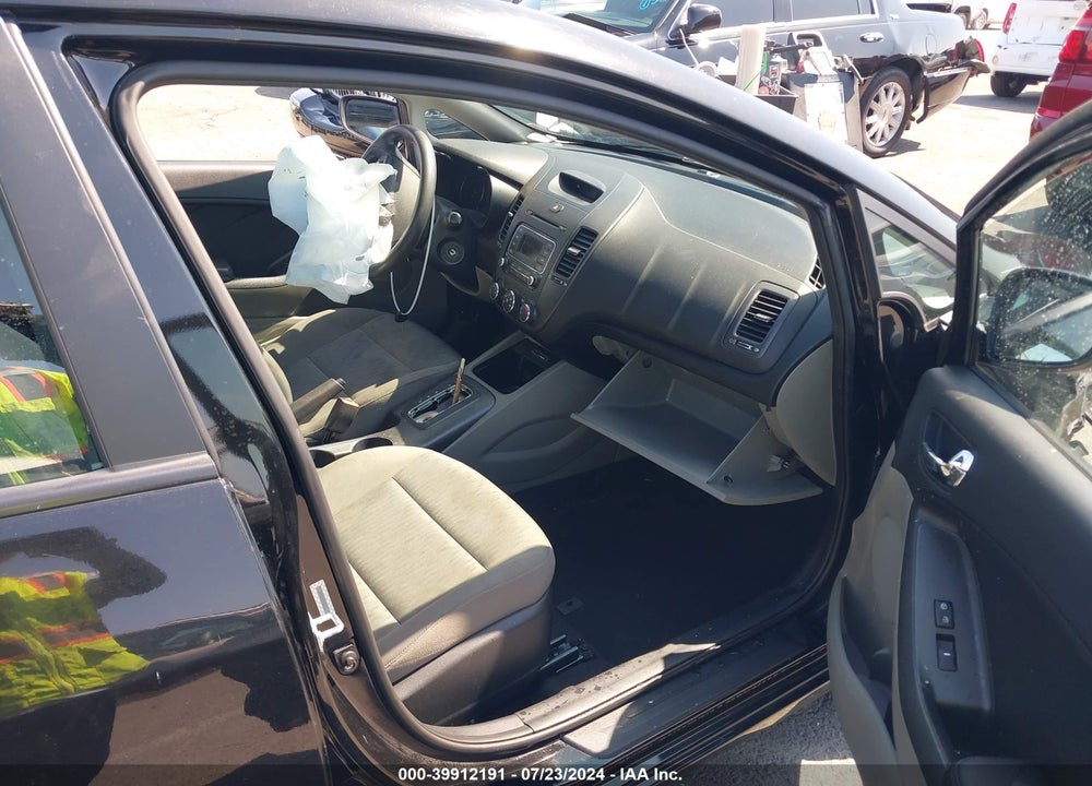 2015 KIA FORTE LX VIN: KNAFK4A63F5333350