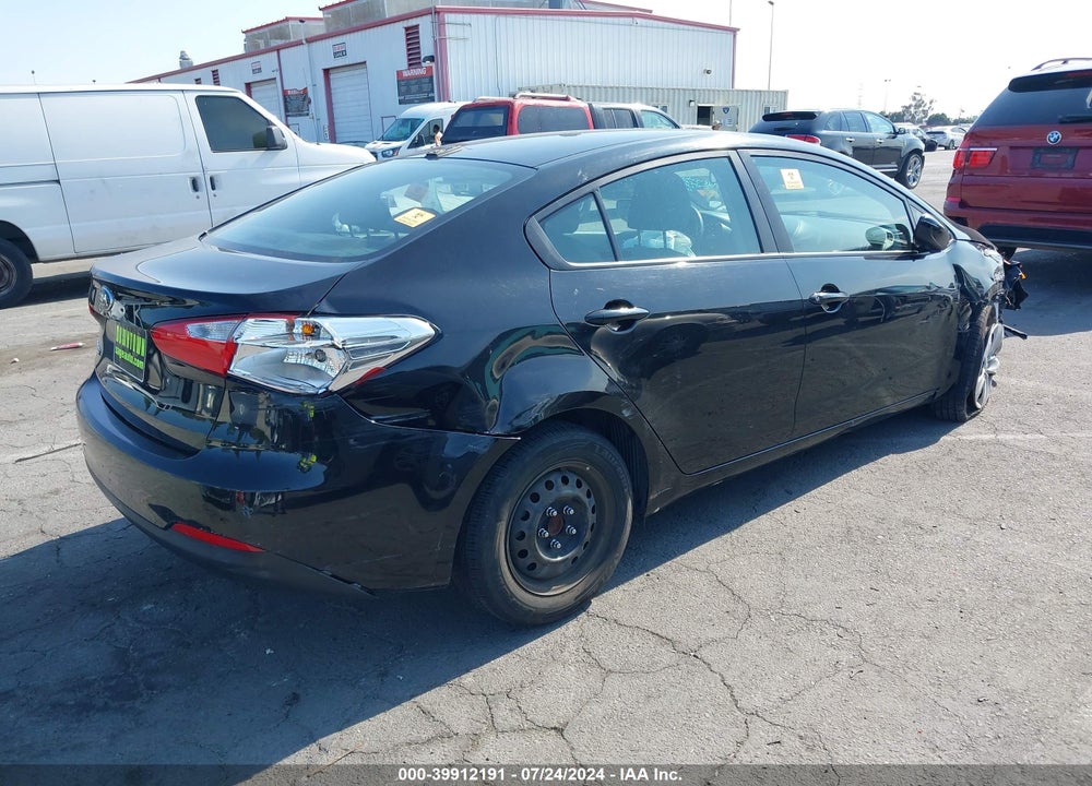 2015 KIA FORTE LX VIN: KNAFK4A63F5333350