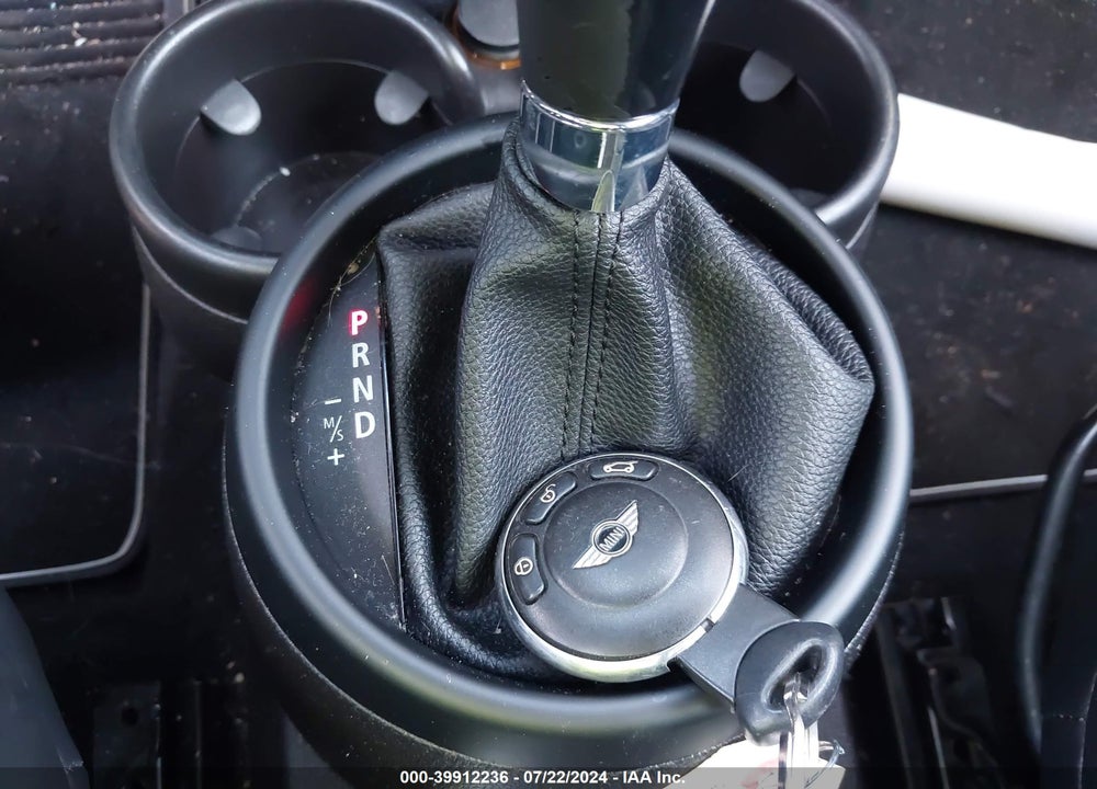 2014 MINI COUNTRYMAN COOPER S VIN: WMWZC3C58EWP26181
