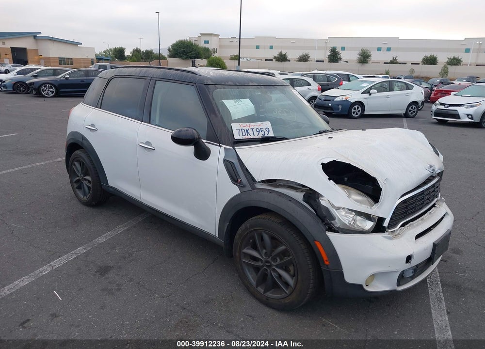 2014 MINI COUNTRYMAN COOPER S VIN: WMWZC3C58EWP26181