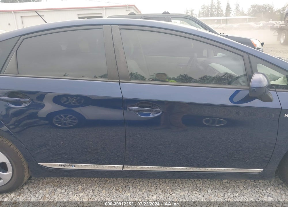 2013 TOYOTA PRIUS TWO VIN: JTDKN3DU3D1693073
