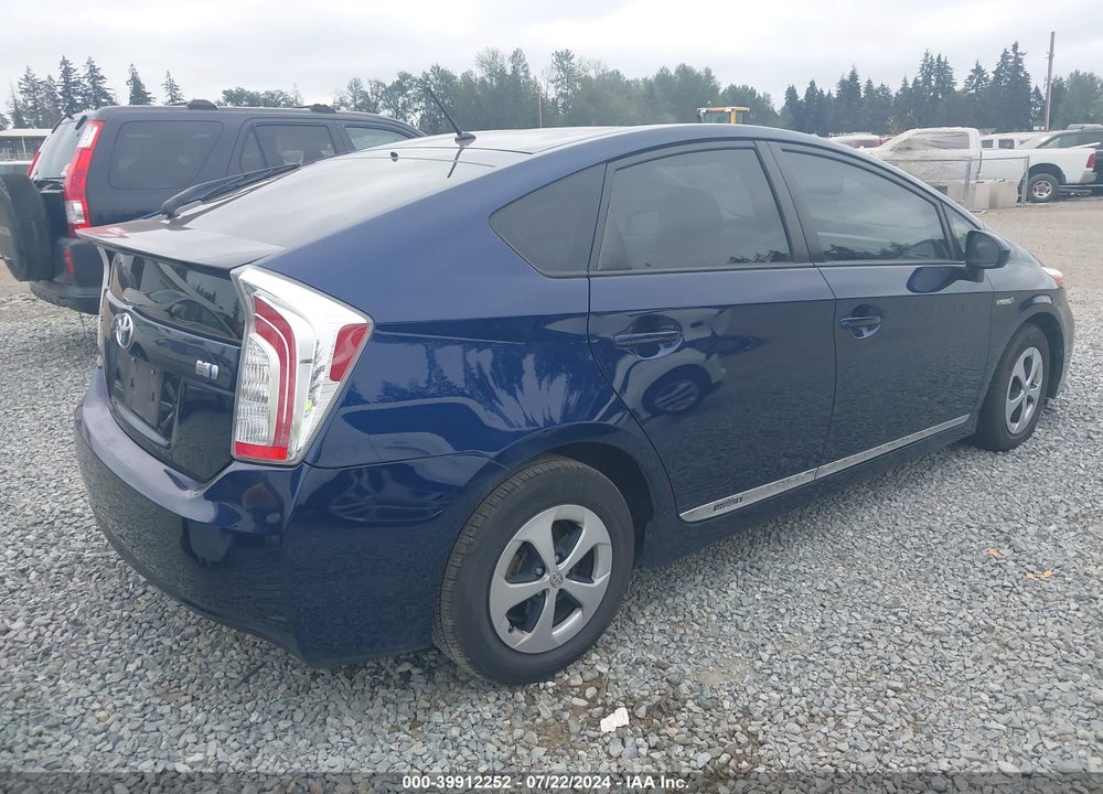 2013 TOYOTA PRIUS TWO VIN: JTDKN3DU3D1693073
