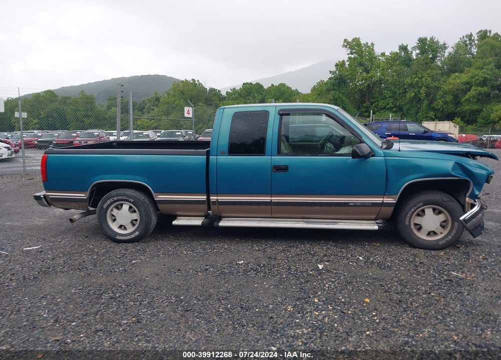 1998 CHEVROLET C1500 FLEETSIDE VIN: 2GCEC19R6W1205873
