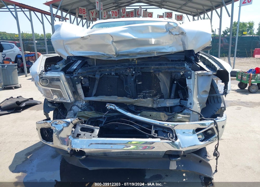 2017 NISSAN TITAN XD SL GAS VIN: 1N6AA1F46HN504162
