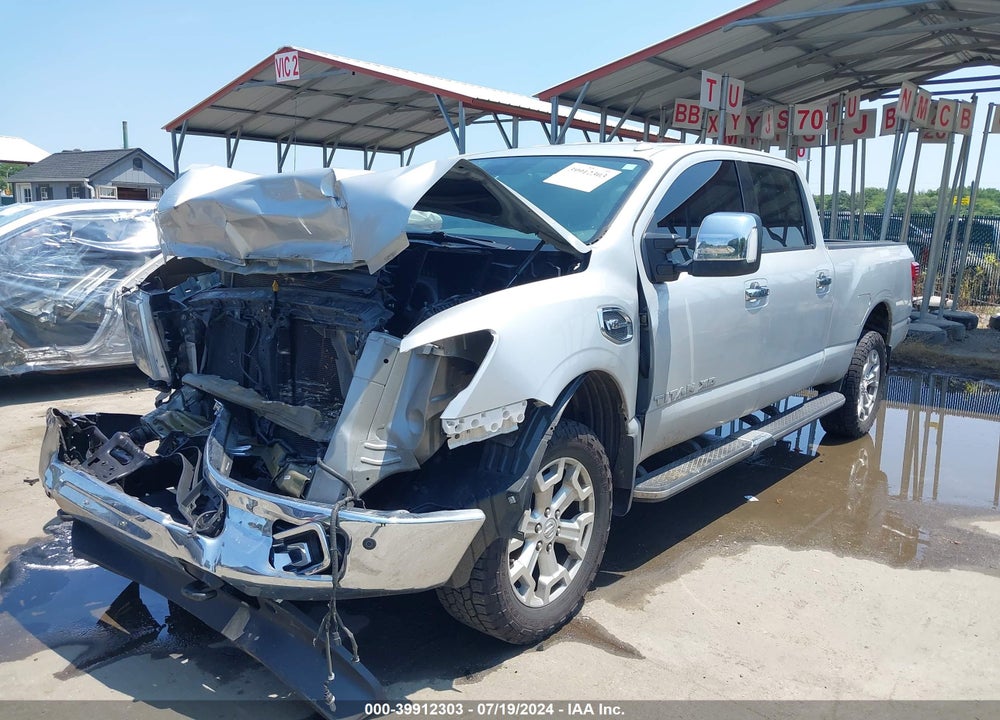 2017 NISSAN TITAN XD SL GAS VIN: 1N6AA1F46HN504162