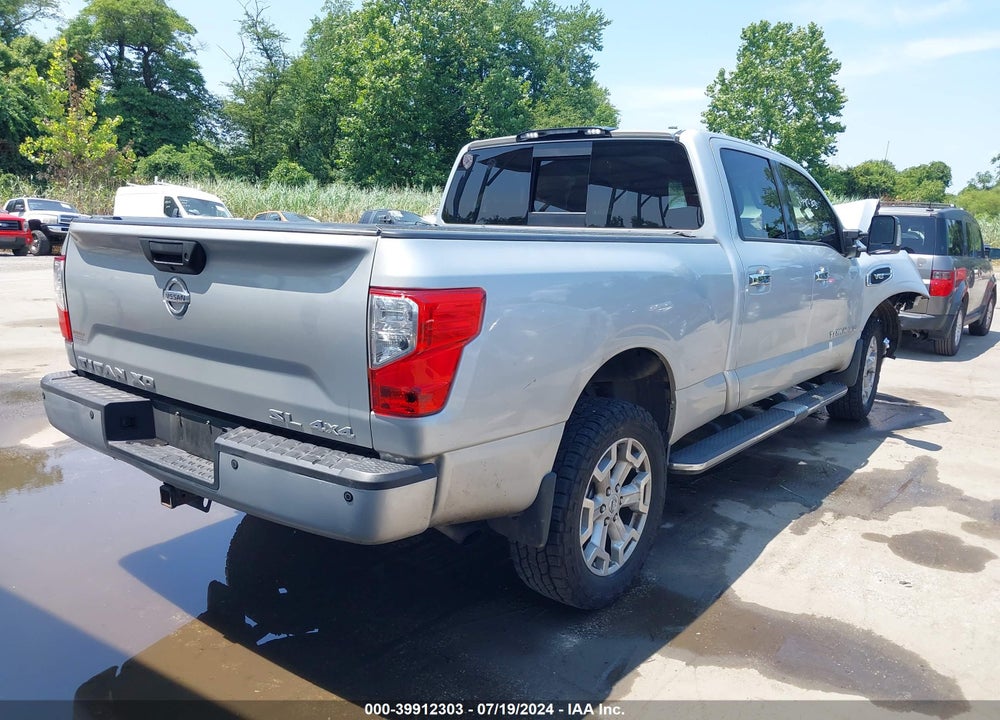 2017 NISSAN TITAN XD SL GAS VIN: 1N6AA1F46HN504162