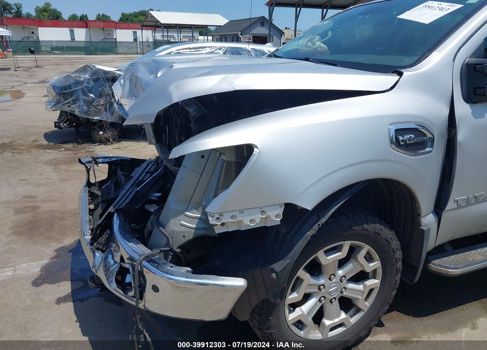 2017 NISSAN TITAN XD SL GAS VIN: 1N6AA1F46HN504162