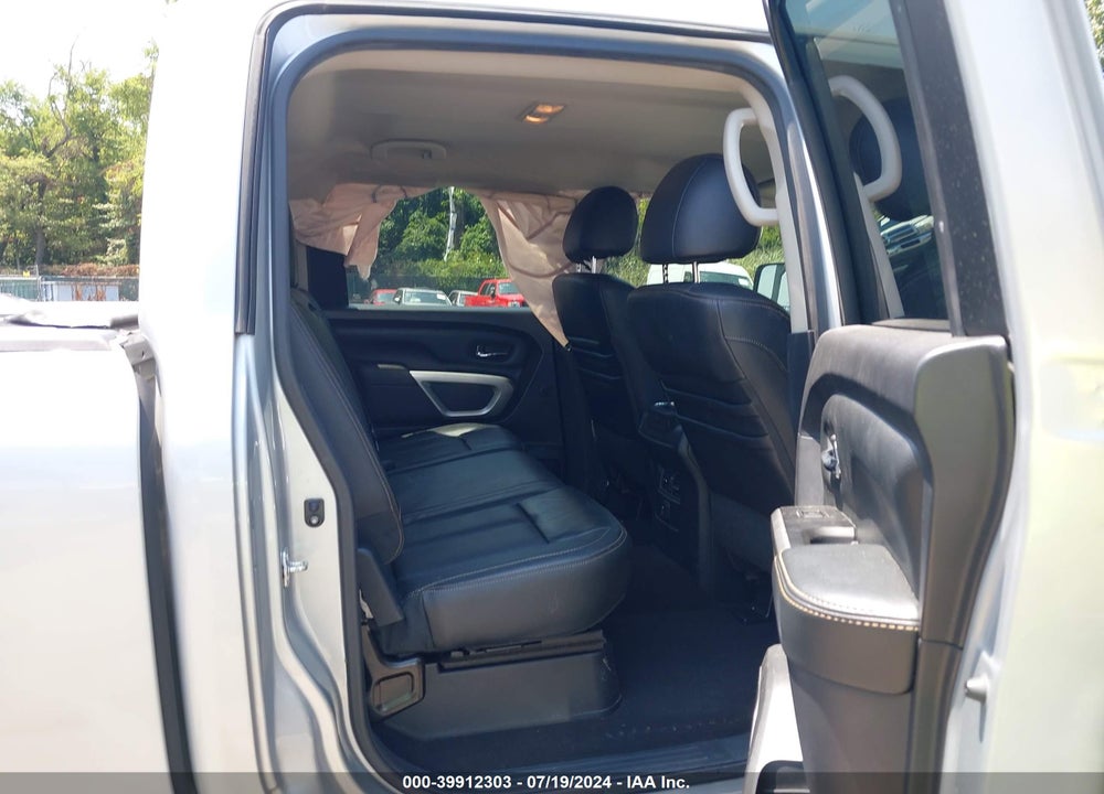 2017 NISSAN TITAN XD SL GAS VIN: 1N6AA1F46HN504162