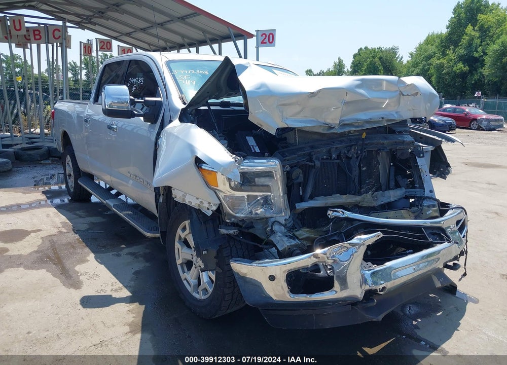 2017 NISSAN TITAN XD SL GAS VIN: 1N6AA1F46HN504162