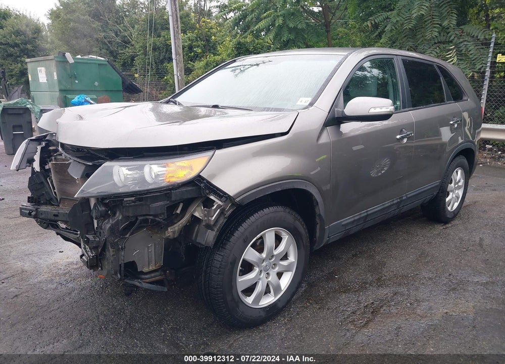 2012 KIA SORENTO LX VIN: 5XYKT3A18CG308587