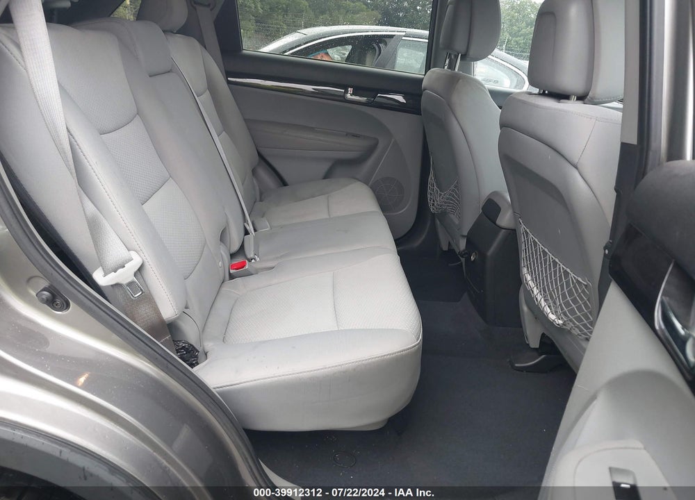2012 KIA SORENTO LX VIN: 5XYKT3A18CG308587