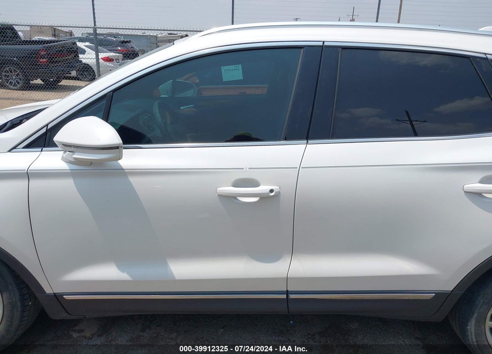 2017 LINCOLN MKC RESERVE VIN: 5LMCJ3C96HUL09541