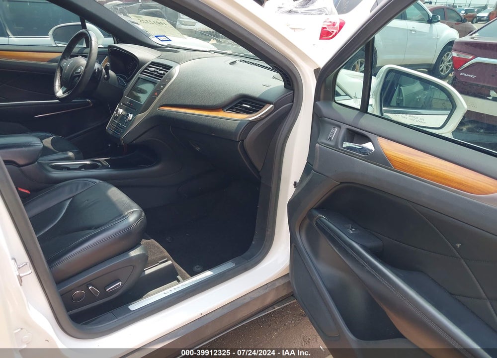 2017 LINCOLN MKC RESERVE VIN: 5LMCJ3C96HUL09541