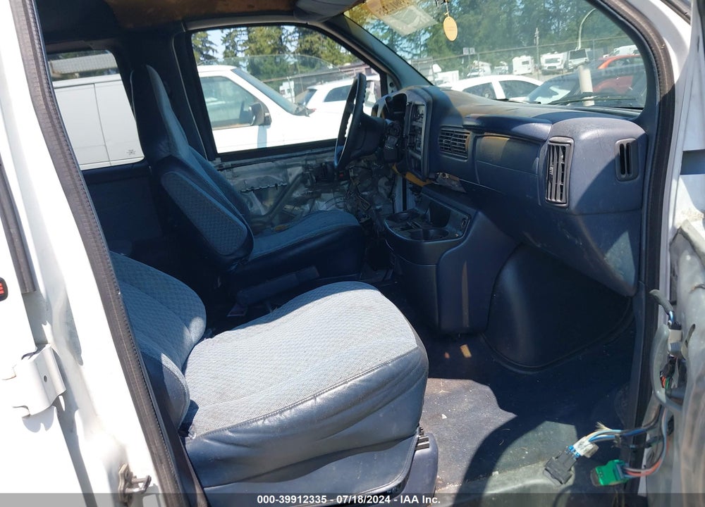 1998 GMC SAVANA STANDARD VIN: 1GJHG35R0W1037262