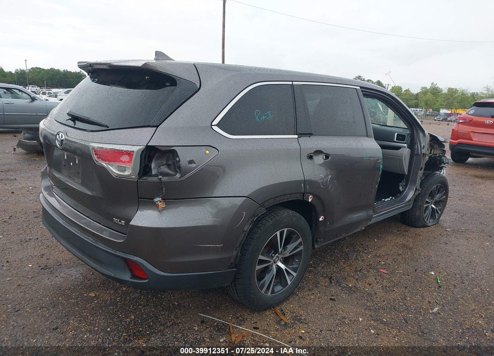 2016 TOYOTA HIGHLANDER XLE V6 VIN: 5TDKKRFH8GS500158
