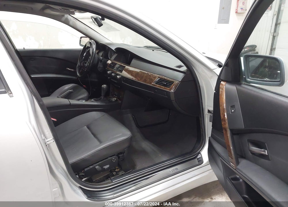 2007 BMW 550I VIN: WBANB53587CP04120