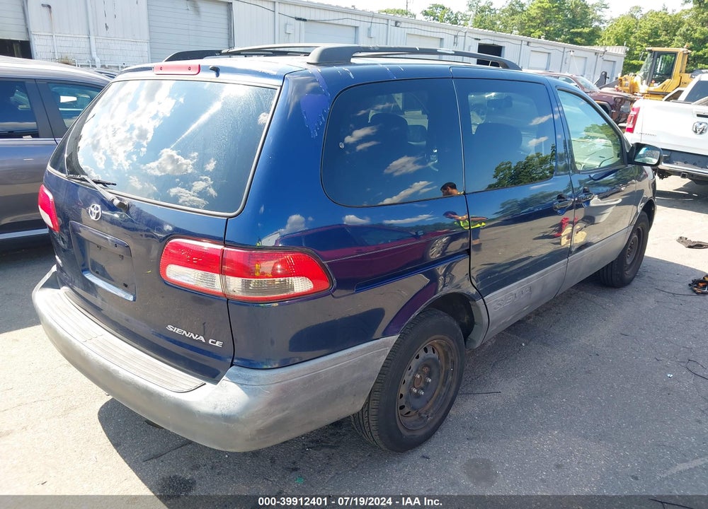 2002 TOYOTA SIENNA CE VIN: 4T3ZF19C82U441589