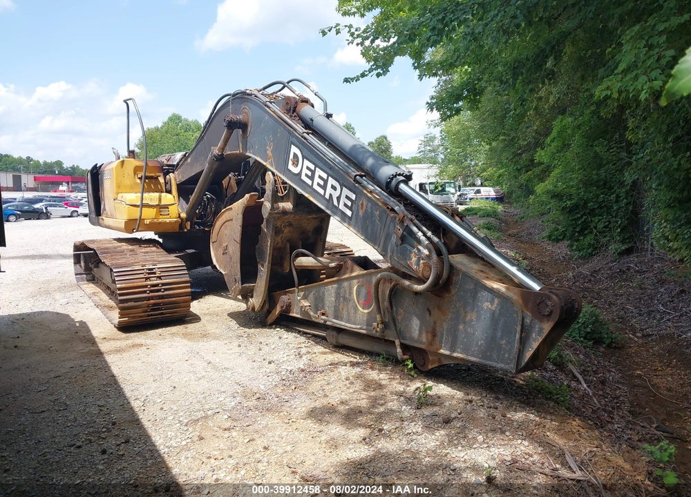 2012 JOHN DEERE 200D LC EXCAVATOR VIN: 1FF200DXVBD513911
