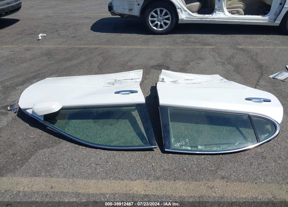 2002 LEXUS ES 300 VIN: JTHBF30GX20026404