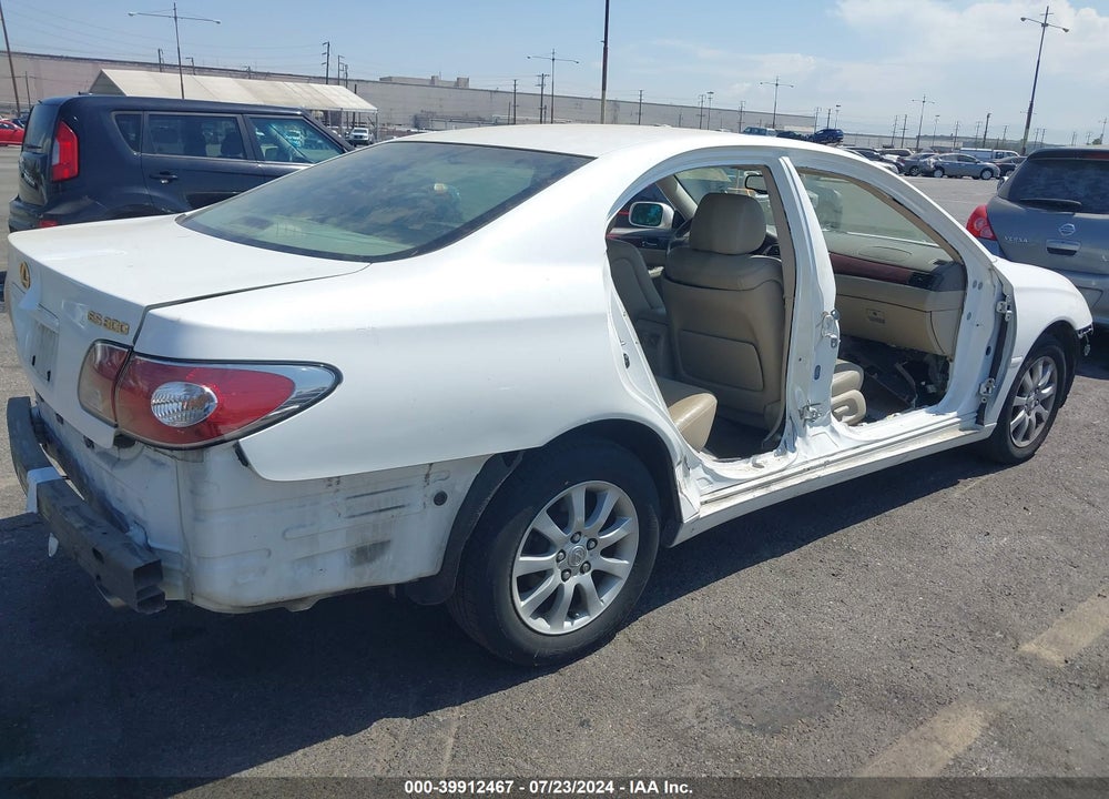 2002 LEXUS ES 300 VIN: JTHBF30GX20026404