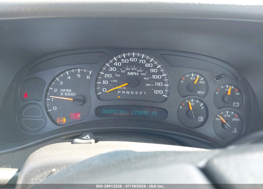 2006 GMC SIERRA 1500 WORK TRUCK VIN: 1GTEC14X26Z136645
