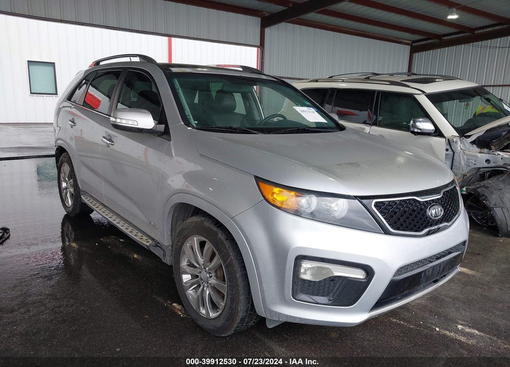 2013 KIA SORENTO SX V6 VIN: 5XYKWDA24DG353369