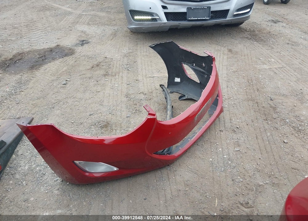 2013 HYUNDAI ELANTRA LIMITED VIN: KMHDH4AE4DU663903