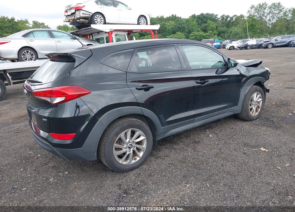 2018 HYUNDAI TUCSON SE VIN: KM8J2CA49JU701403