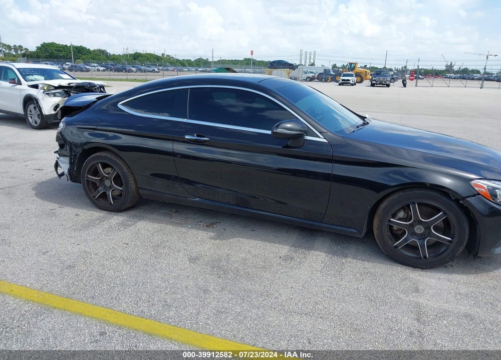 2017 MERCEDES-BENZ C 300 4MATIC VIN: WDDWJ4KB4HF377376