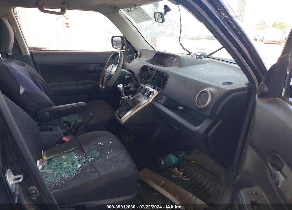 2009 SCION XB VIN: JTLKE50E891090352