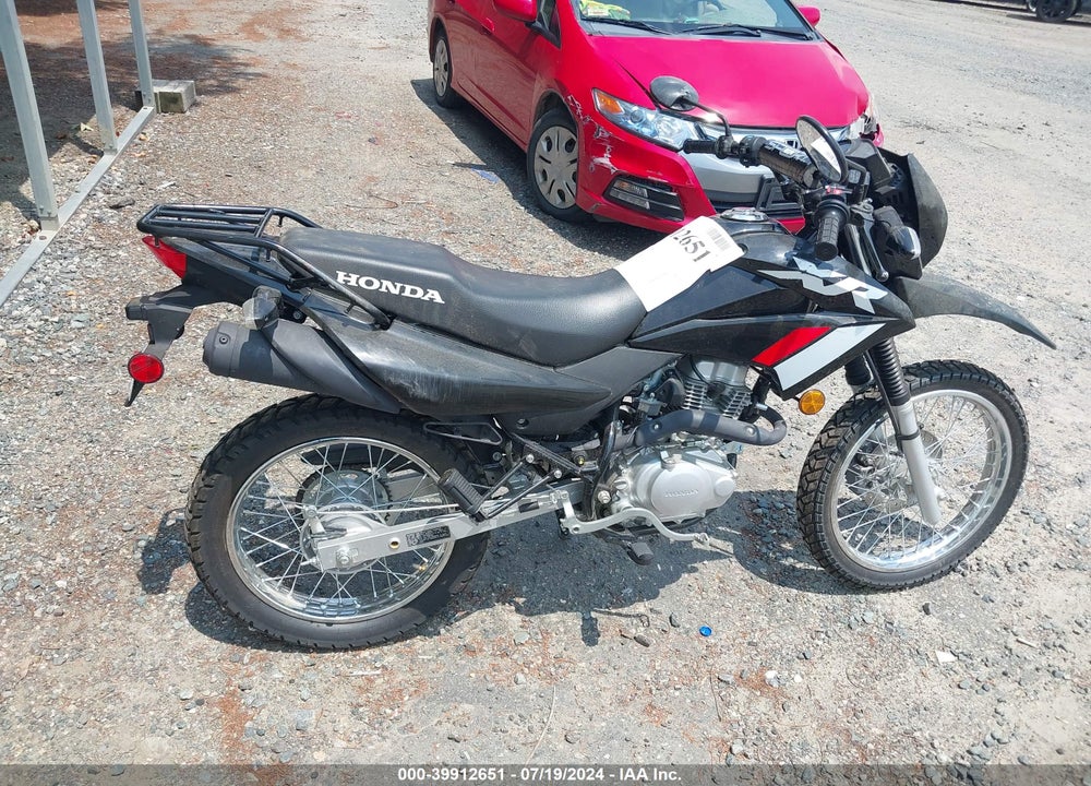 2023 HONDA XR150L E VIN: 3H1KD131XPD002381