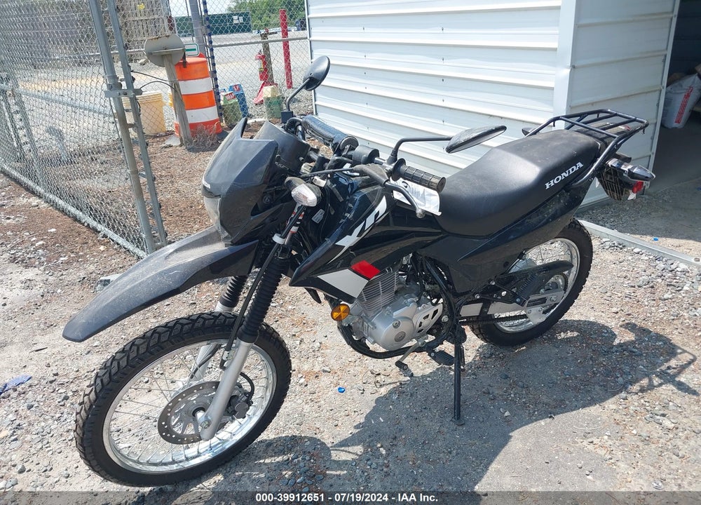2023 HONDA XR150L E VIN: 3H1KD131XPD002381