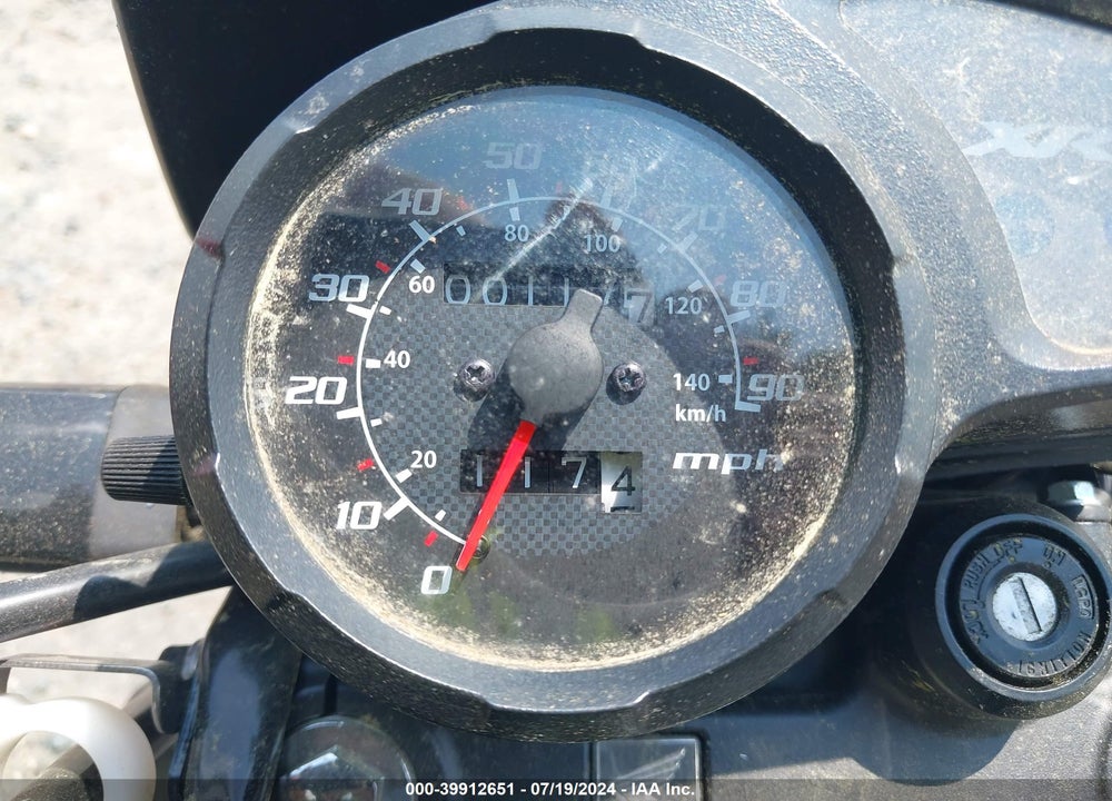 2023 HONDA XR150L E VIN: 3H1KD131XPD002381