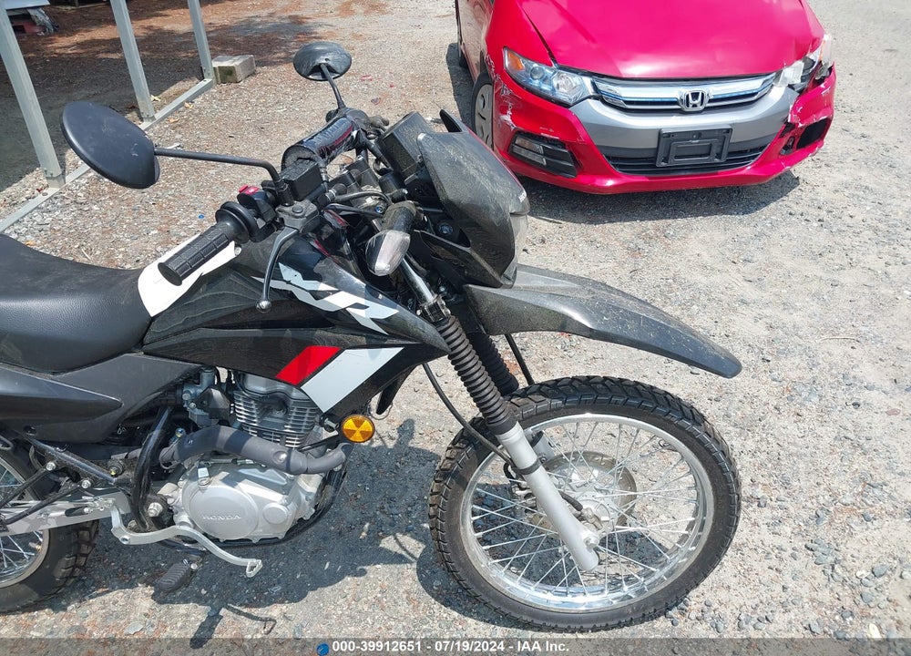 2023 HONDA XR150L E VIN: 3H1KD131XPD002381