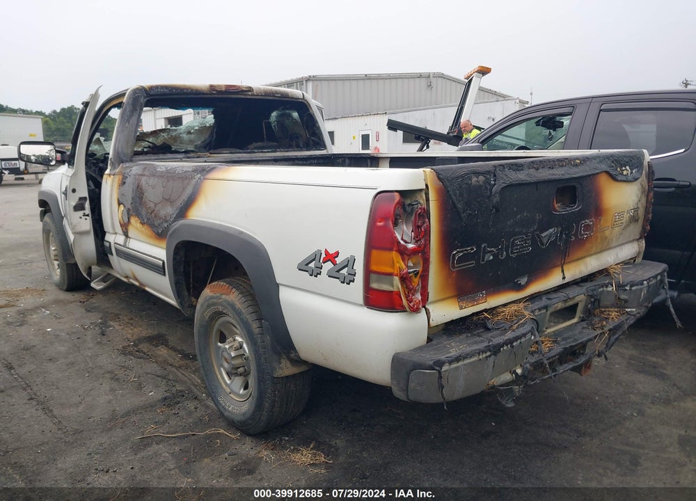 2000 CHEVROLET SILVERADO 2500 VIN: 1GCGK24U2YE251098