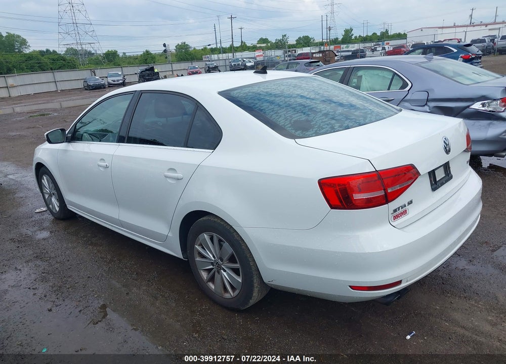 2015 VOLKSWAGEN JETTA 1.8T SE VIN: 3VWD17AJXFM282620