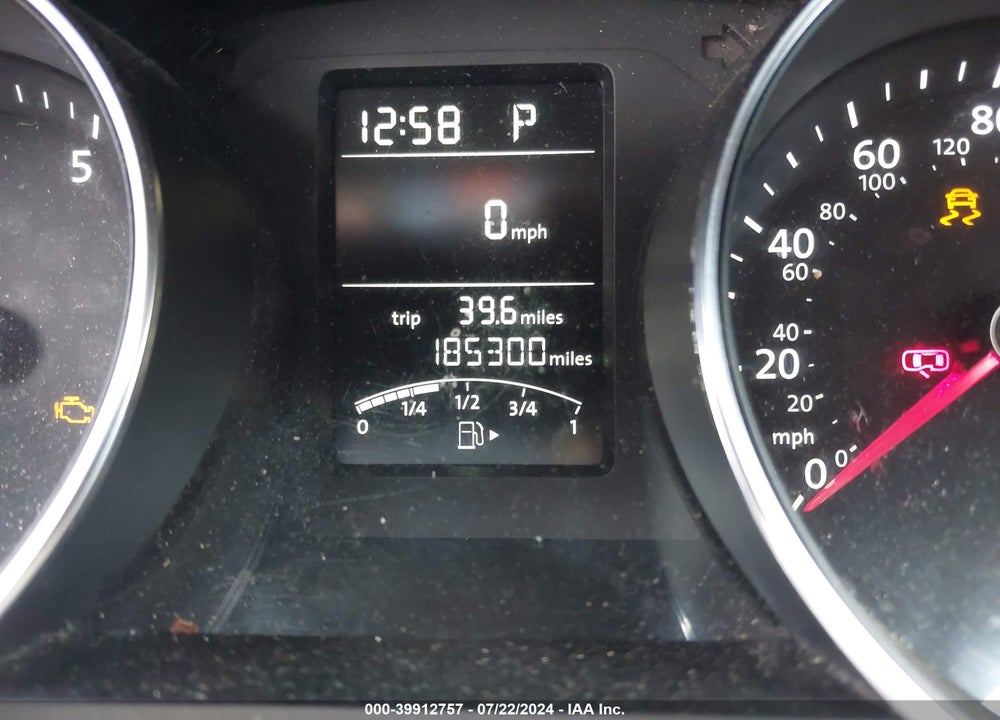 2015 VOLKSWAGEN JETTA 1.8T SE VIN: 3VWD17AJXFM282620