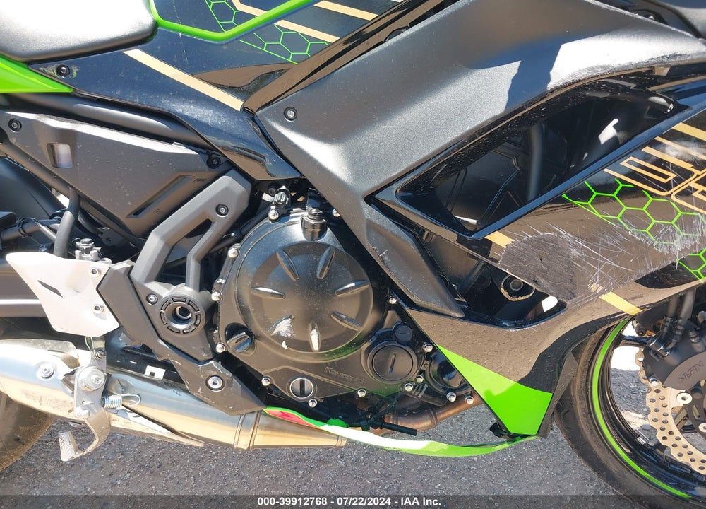 2020 KAWASAKI EX650 N VIN: ML5EXEN16LDA06122