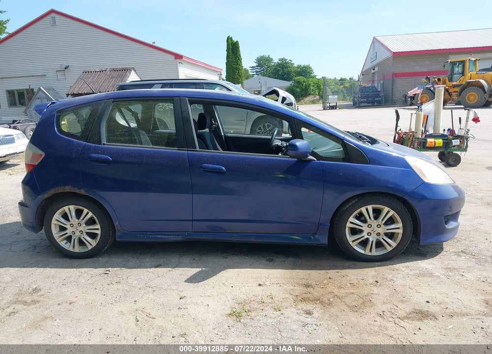 2009 HONDA FIT SPORT VIN: JHMGE88669S066754