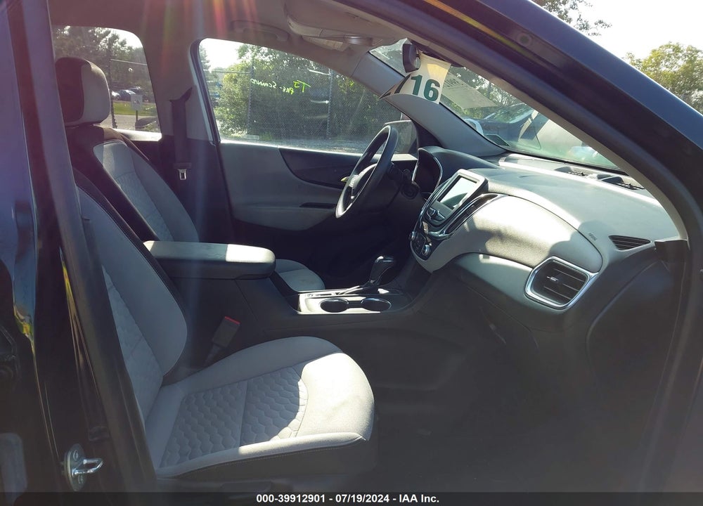 2019 CHEVROLET EQUINOX LT VIN: 2GNAXUEV0K6198639