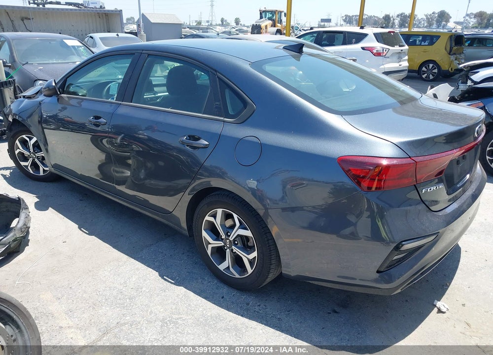 2021 KIA FORTE LXS VIN: 3KPF24AD0ME376594