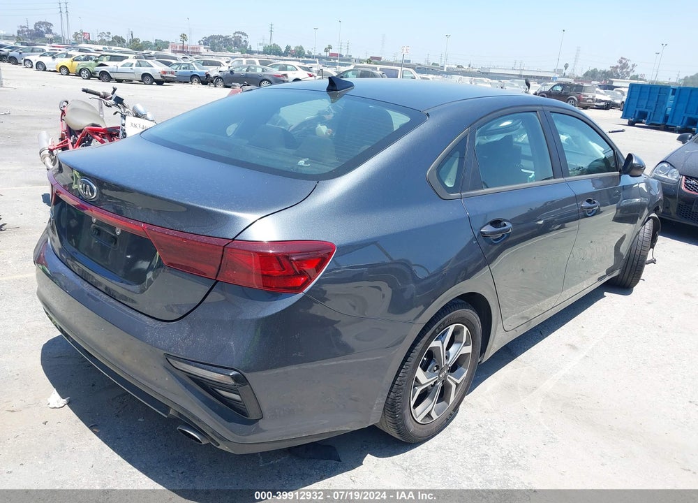 2021 KIA FORTE LXS VIN: 3KPF24AD0ME376594