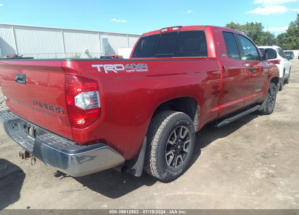 2016 TOYOTA TUNDRA SR5 5.7L V8 VIN: 5TFUW5F13GX559380