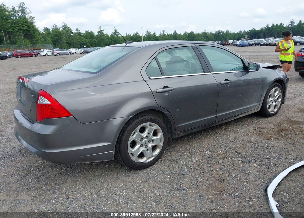 2011 FORD FUSION SE VIN: 3FAHP0HA7BR314846