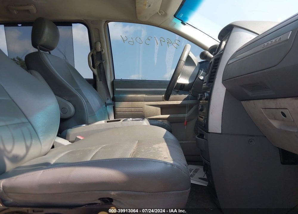 2008 DODGE GRAND CARAVAN SXT VIN: 2D8HN54P28R622806