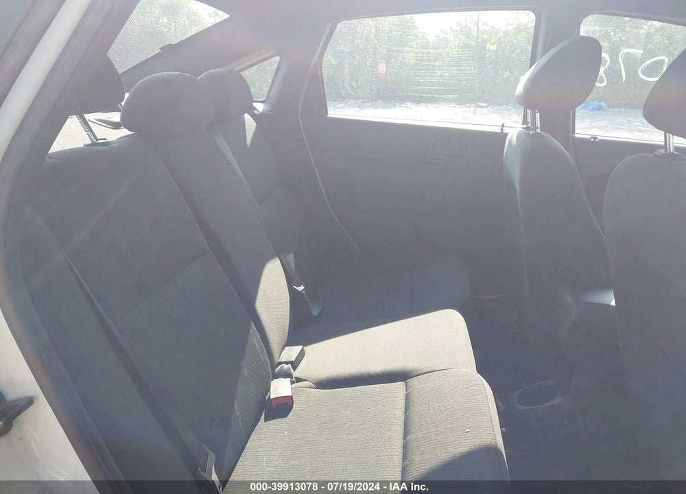 2010 FORD FOCUS SE VIN: 1FAHP3FN6AW295130