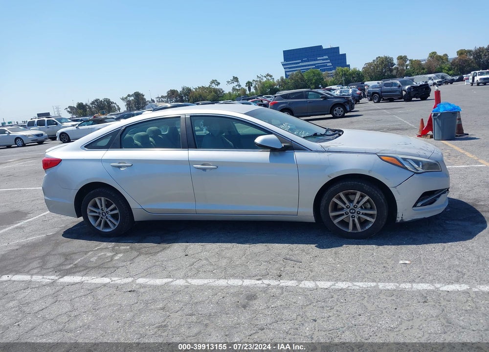 2015 HYUNDAI SONATA SE VIN: 5NPE24AF1FH014480
