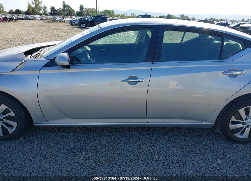 2022 NISSAN ALTIMA S FWD VIN: 1N4BL4BV3NN413000