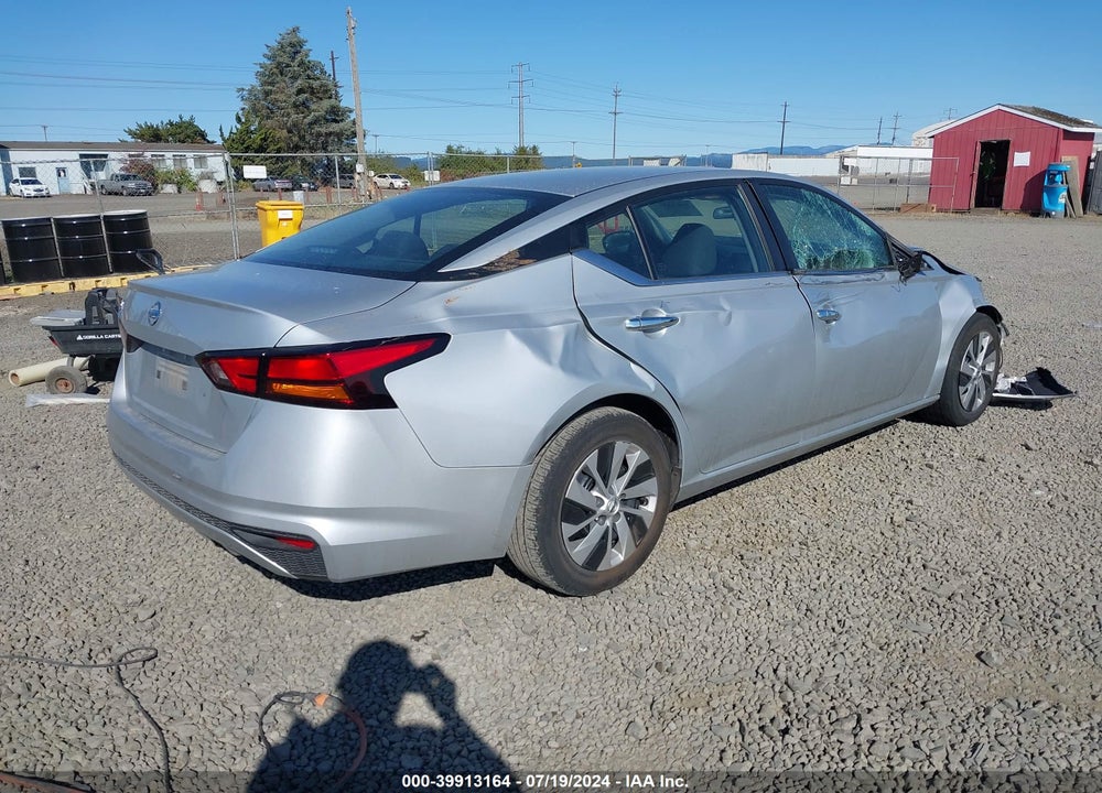 2022 NISSAN ALTIMA S FWD VIN: 1N4BL4BV3NN413000
