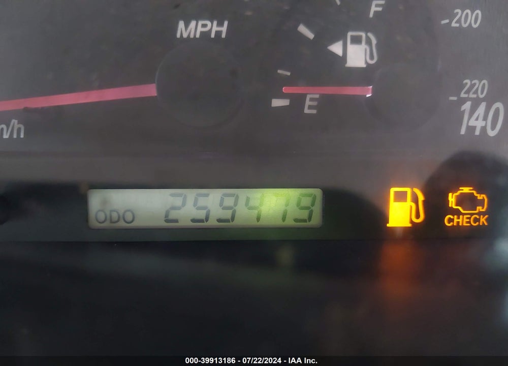 2004 TOYOTA CAMRY LE VIN: 4T1BE32K04U376038